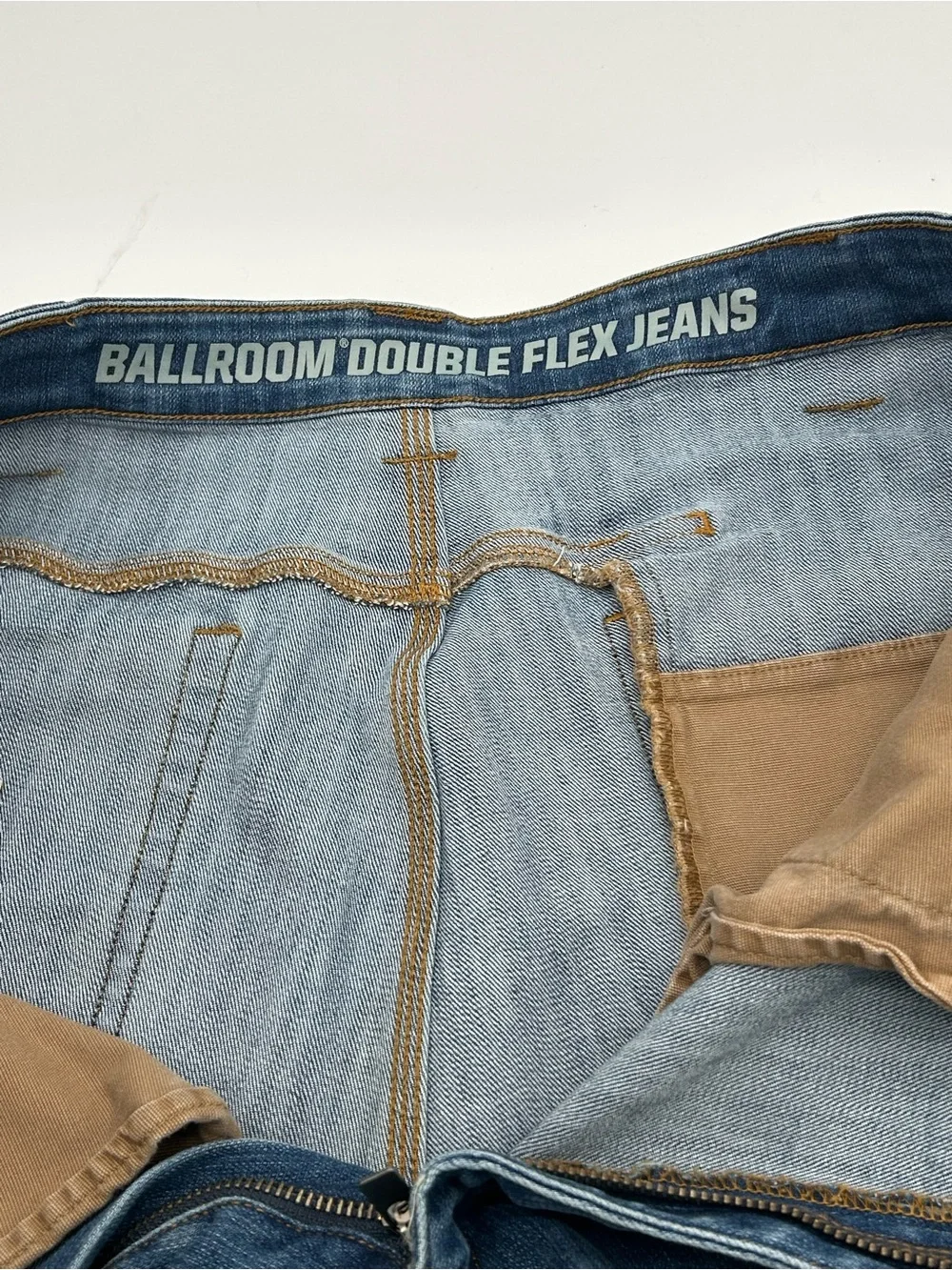 Duluth Trading Co Men's Double Flex Straight-Leg Blue Denim Jeans 40x32